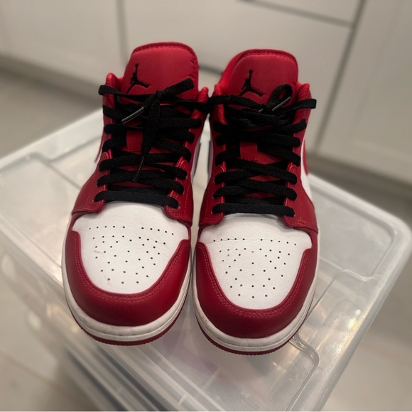 Nike Jordan 1 lows size 11.5 - Picture 4 of 7